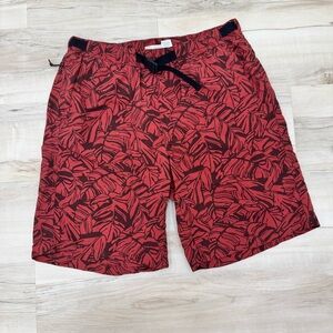 L.L.Bean Men's Classic Swim Trunks Red Orange Tropical Leaves Sz M 100% Nylon